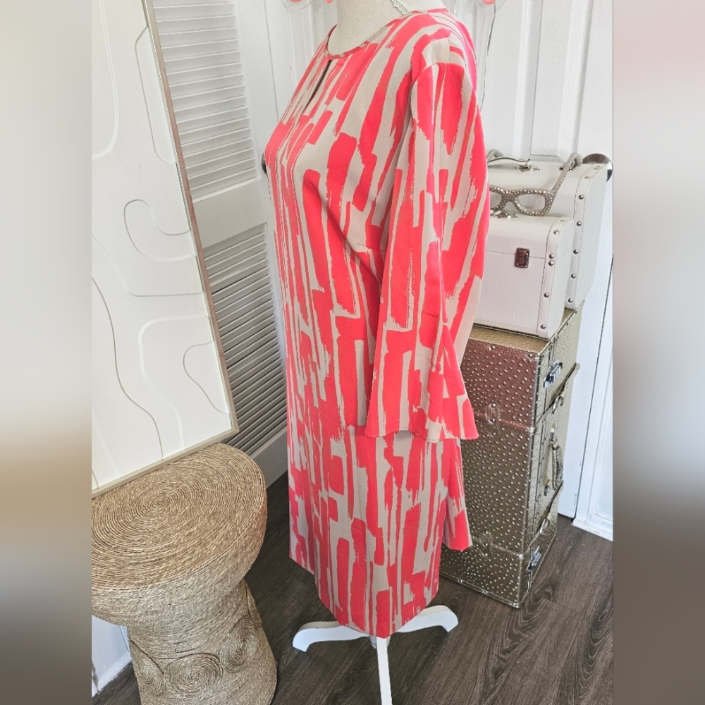 VIBRANT PENCIL DRESS🩷 - Picture 5 of 13